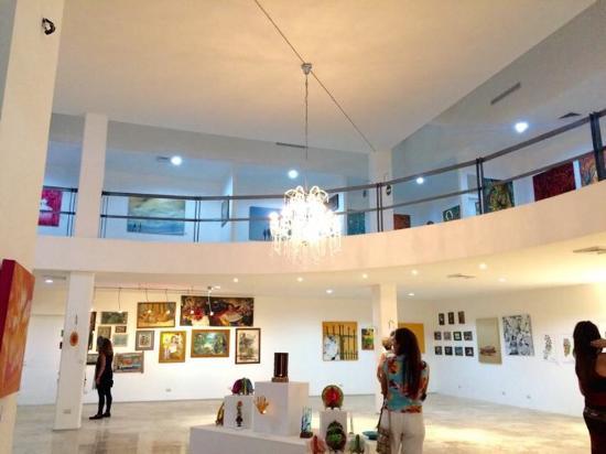 La Galeria Centro de Arte